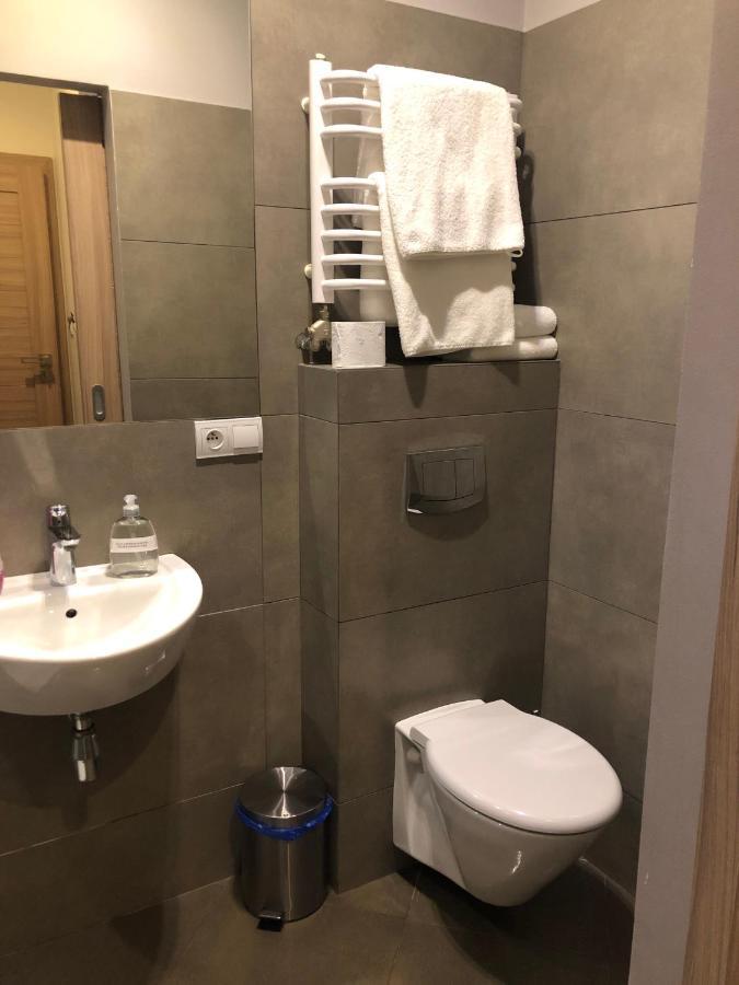 Hostel Promenada Rzeszów Esterno foto