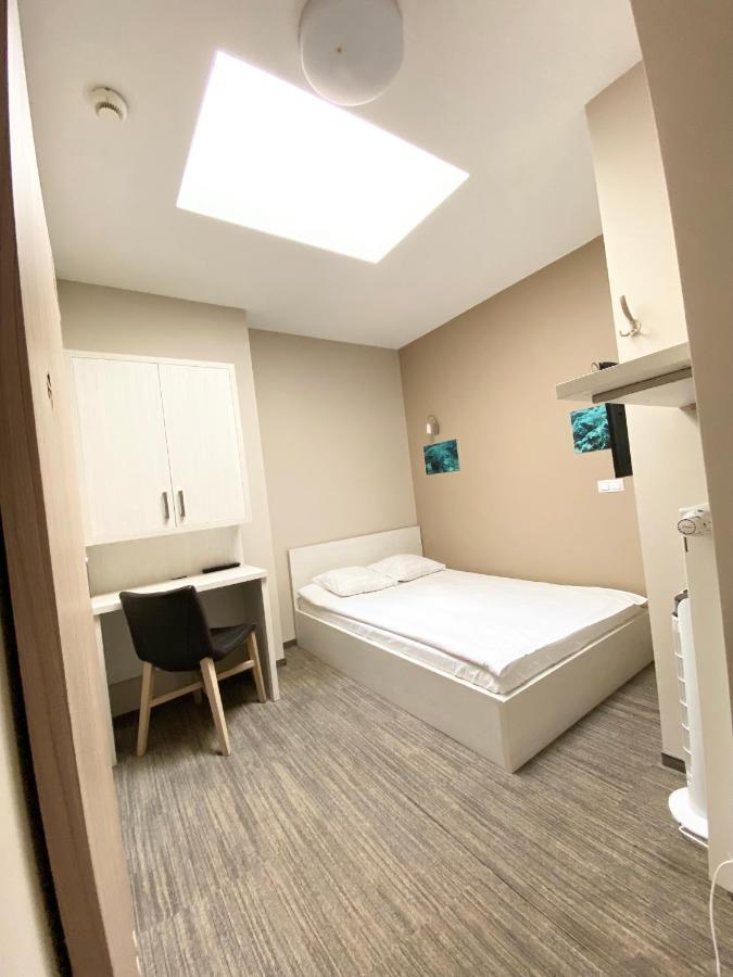 Hostel Promenada Rzeszów Esterno foto