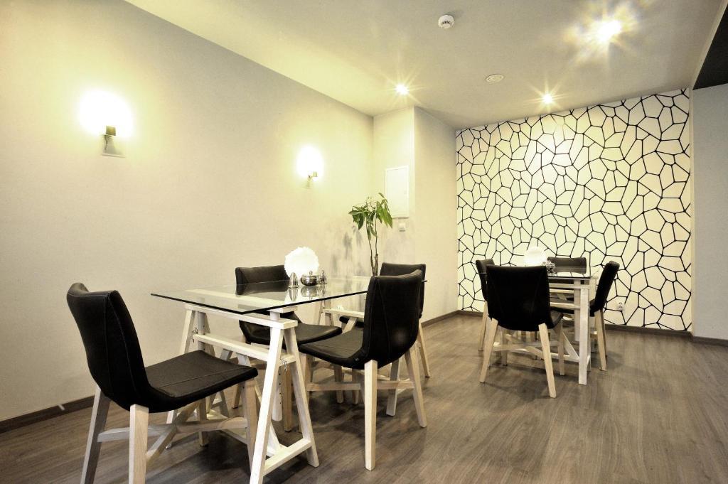 Hostel Promenada Rzeszów Esterno foto